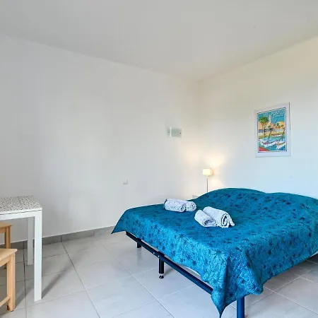 Holiday home La Maison De L'amiral By Interhome